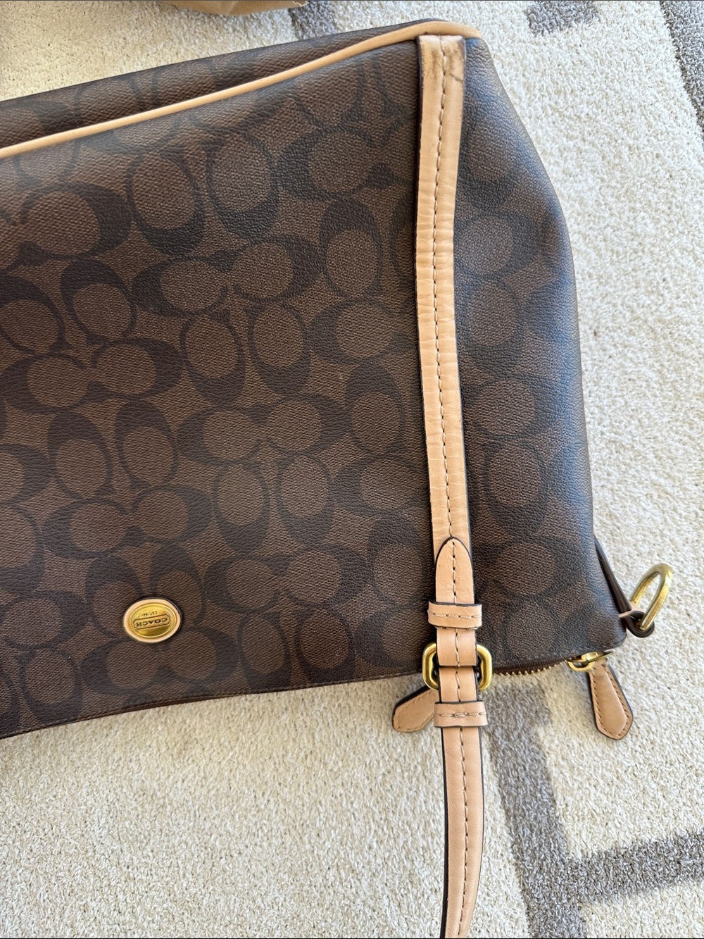 Coach Brown Signature Shoulder Bag with Tan Trim - Picture 14 of 15